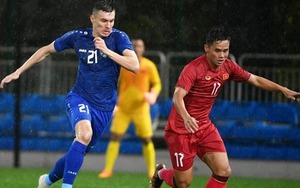 Khó tin khi ĐT Việt Nam không có nổi một cú sút nào về khung thành của Uzbekistan