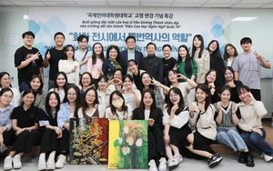 Hoạ sĩ Văn Dương Thành thỉnh giảng tại Seoul, Hàn Quốc