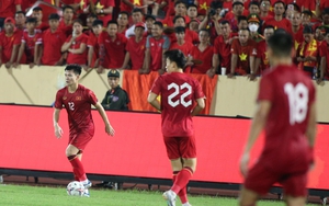 Hậu vệ Viettel gây ấn tượng đặc biệt với HLV Troussier