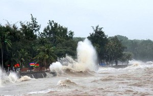 Vùng áp thấp tiếp tục gây mưa và có khả năng mạnh thêm