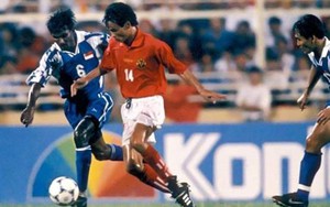 ĐT Việt Nam khiến tuyển Thái Lan ngỡ ngàng khi thắng 3 bàn không gỡ, HLV huyền thoại truyền cảm hứng theo cách xúc động