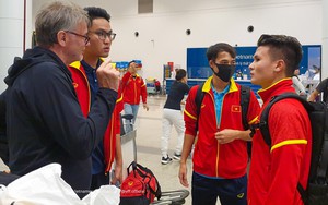 Gạt nỗi buồn thua Hàn Quốc 0-6, đội tuyển Việt Nam chia tay trước khi tập trung chuẩn bị cho vòng loại World Cup