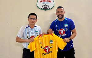 Tân binh HAGL sát cánh Neymar trong 73 trận, kể những kỉ niệm khó tin với siêu sao Brazil