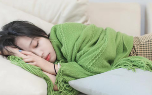 Thói quen "mọc rễ" trên giường: Tưởng không hại nhưng hại không tưởng