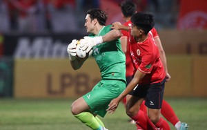 HLV Bình Định: ‘Văn Lâm luôn là chốt chặn đáng tin cậy, chuyên môn không phải bàn cãi’