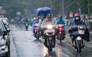 Bắc Bộ ngày nắng, Trung Bộ có mưa