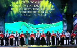 Khai mạc Lễ hội cá tôm sông Đà