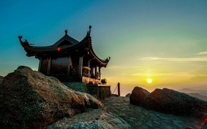 Để Di tích lịch sử và danh thắng Yên Tử, Quảng Ninh trở thành điểm du lịch quốc gia hàng đầu về tâm linh