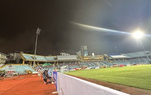 VPF nhắc nhở BTC sân Hàng Đẫy vì sự cố mất điện dàn đèn