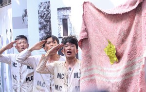 Trưng bày 'Sông Hồng cuộn sóng': Tái hiện những ngày gian khổ, hy sinh của quân, dân Thủ đô