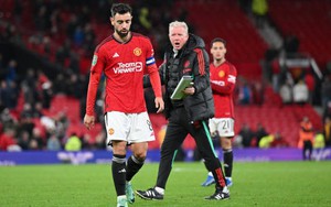 Arsenal và MU rủ nhau thua đậm ở vòng 4 cúp Liên đoàn Anh