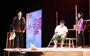 'Bến nước thời gian' - nhiều sáng tạo mới trong vở kịch về thời hậu chiến