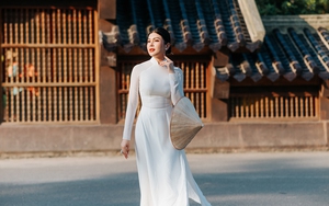 "Ngọc nữ Bolero" Lily Chen choáng ngợp trước cảnh sắc Tràng An – Ninh Bình