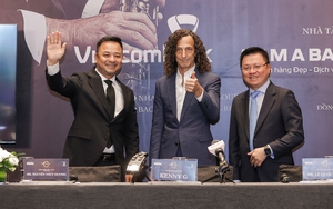 Kenny G thả tim chào khán giả trước đêm diễn