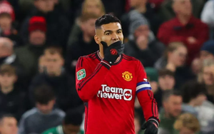 Vừa thua tan tác Newcastle, MU còn nhận tin dữ từ Casemiro