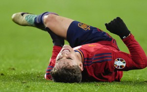 Gavi phải nghỉ thi đấu đến 8 tháng, Barcelona khóc vì Tây Ban Nha và virus FIFA