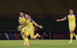 Hà Nội FC khiến HAGL đội sổ