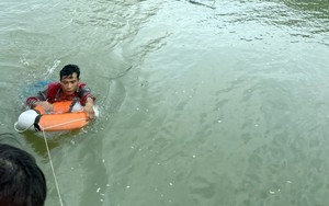 Thành phố Hồ Chí Minh: Cứu hộ thành công người bị trôi trên sông