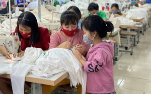 Gần 300 người khuyết tật làm việc như những thiên thần