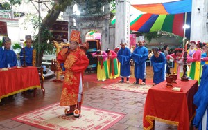 Bảo vệ sức sống lễ hội truyền thống tại nội thành Hà Nội