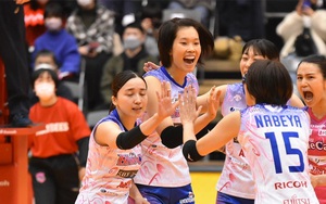 Tin nóng thể thao sáng 4/11: Thanh Thúy đi tìm chiến thắng đầu tiên, MU đón tin dữ về Casemiro 