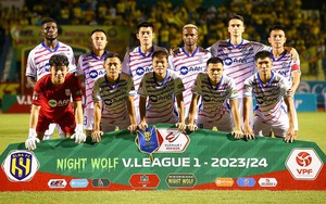 Thủ môn trẻ được HLV Troussier tin tưởng mắc sai lầm