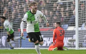 Liverpool đã trở thành một hiện tượng với sở thích lội ngược dòng