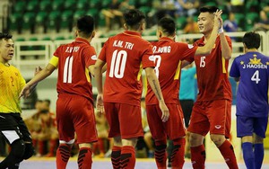 Đối thủ ‘dựng xe buýt’, ĐT Việt Nam vẫn ghi 18 bàn để giành vé dự giải châu Á
