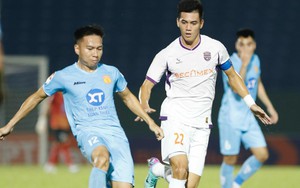 HLV Vũ Hồng Việt: "Nam Định thua vì không tận dụng tốt cơ hội như Bình Dương"