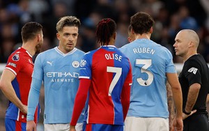 Kết quả Ngoại hạng Anh: Man City đánh rơi điểm nghiệt ngã, Chelsea tìm lại niềm vui chiến thắng