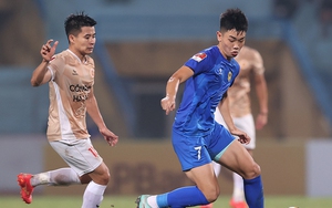 HLV Troussier có lẽ lại thở dài