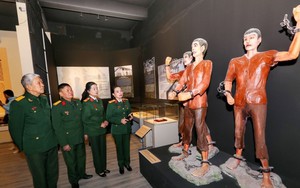 Khai mạc trưng bày về 'Những hạt giống đỏ' đầu tiên của cách mạng Việt Nam