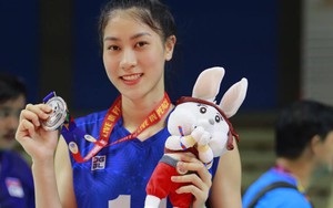 Hoa khôi bóng chuyền Kiều Trinh đối mặt thử thách đầu tiên sau khi gia nhập CLB 3 lần vô địch của Thái Lan