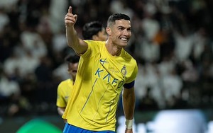 Vượt qua Messi, Ronaldo ăn mừng kỷ lục đặc biệt bằng động tác rất quen thuộc