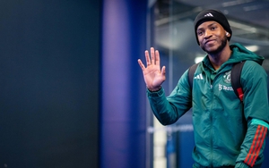 Kambwala là ai mà 19 tuổi đã đá chính cho đội một MU?