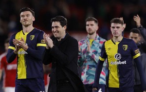 Bournemouth thăng hoa ở Ngoại hạng Anh: Dấu ấn Iraola