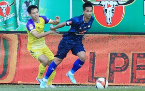 A Hoàng ghi nhiều bàn hơn Tuấn Anh ở HAGL