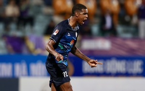 Xuân Mạnh mắc sai lầm tai hại khiến CLB Hà Nội tiếp tục 'chìm sâu' tại V-League