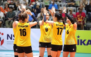 CĐV Việt Nam đặt dấu hỏi lớn về ngôi sao bóng chuyền nữ, HLV Tuấn Kiệt giải thích lựa chọn gây tranh cãi