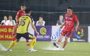 'Sao' V-League thất bại trước tuyển thủ futsal Việt Nam 