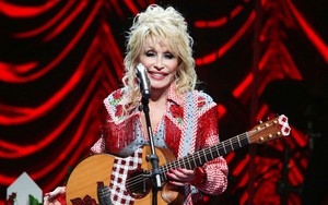 Album 'Rockstar' của Dolly Parton: Biệt đội siêu anh hùng làng rock