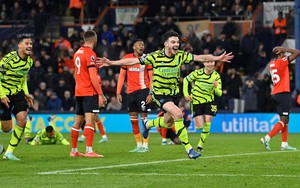 Bảng xếp hạng Ngoại hạng Anh vòng 15: Arsenal độc chiếm ngôi đầu, MU tiệm cận top 4