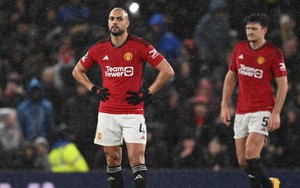Công cùn thủ yếu, MU thảm bại 3 bàn không gỡ ngay trên sân nhà Old Trafford