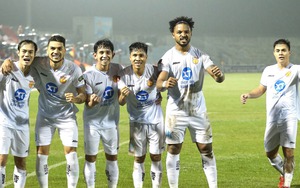 Kết quả bóng đá V-League 2023/24 vòng 5: Hà Nội đã thắng, Bình Dương bay cao