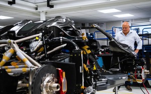 Bán siêu xe triệu USD cho đại gia, nhưng ông chủ Koenigsegg khẳng định chiếc xe muốn lái cuối đời là Mazda