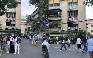 Dù bị phàn nàn nhưng 'con hẻm Hàn Quốc' vẫn chật kín người chụp hình, người dân chán nản vì mất không gian chung