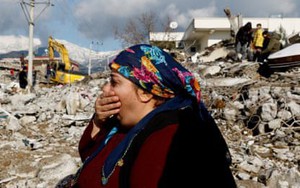 Động đất ở Thổ Nhĩ Kỳ - Syria: Bi kịch của những người sống sót khi đã mất đi người thân và tài sản, chỉ còn lại nỗi ám ảnh cả đời  