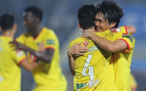 Thoát thua như “chết đi sống lại”, HAGL vẫn đối diện ngập tràn lo lắng ở V.League