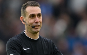 Fan Newcastle hoang mang khi biết tên trọng tài bắt trận chung kết cúp Liên đoàn Anh với MU