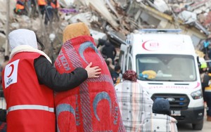 Hội Chữ thập đỏ Việt Nam vận động ủng hộ nhân dân Thổ Nhĩ Kỳ và Xy-ri khắc phục thảm họa động đất